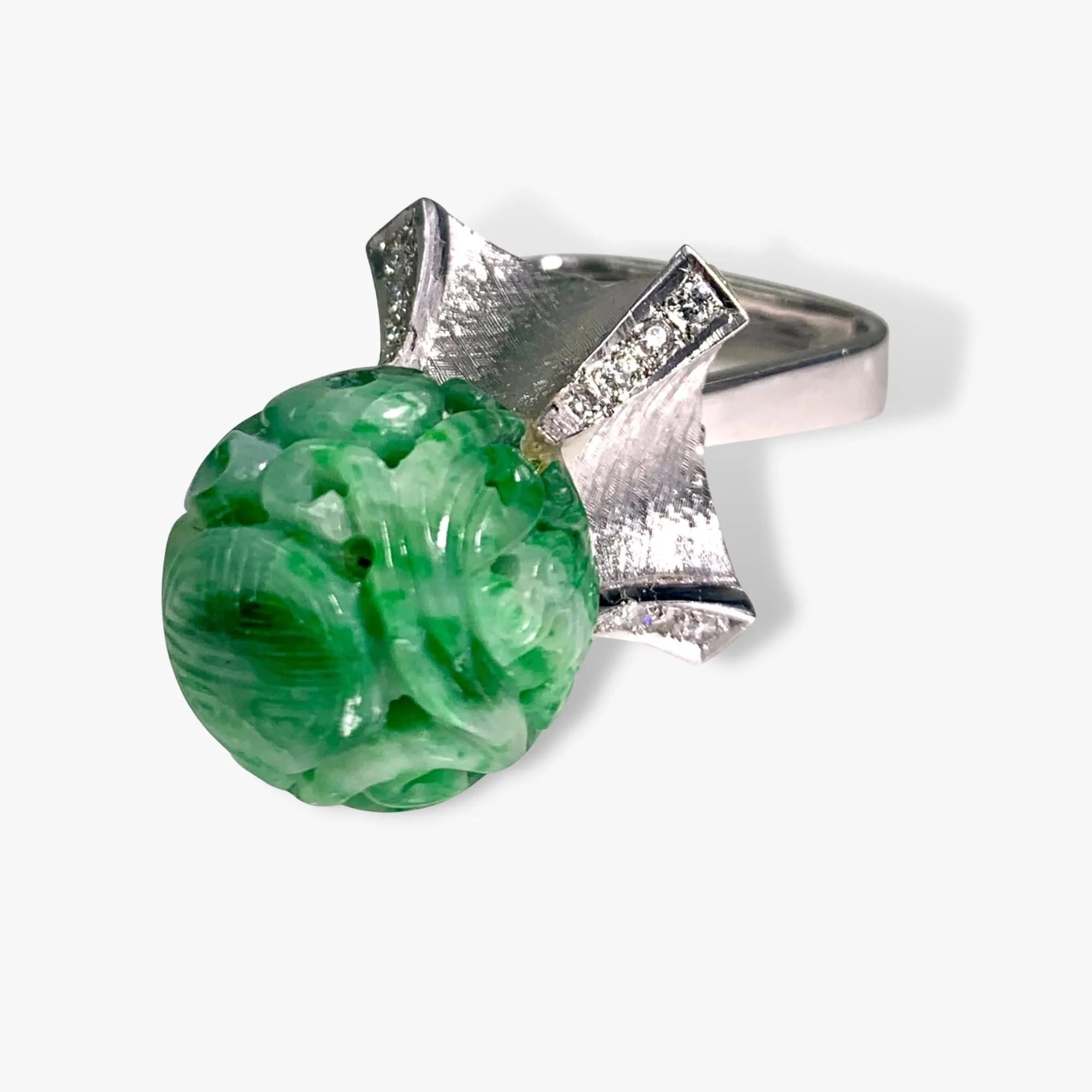 14k White Gold Carved Green Jade and Diamond Vintage Ring