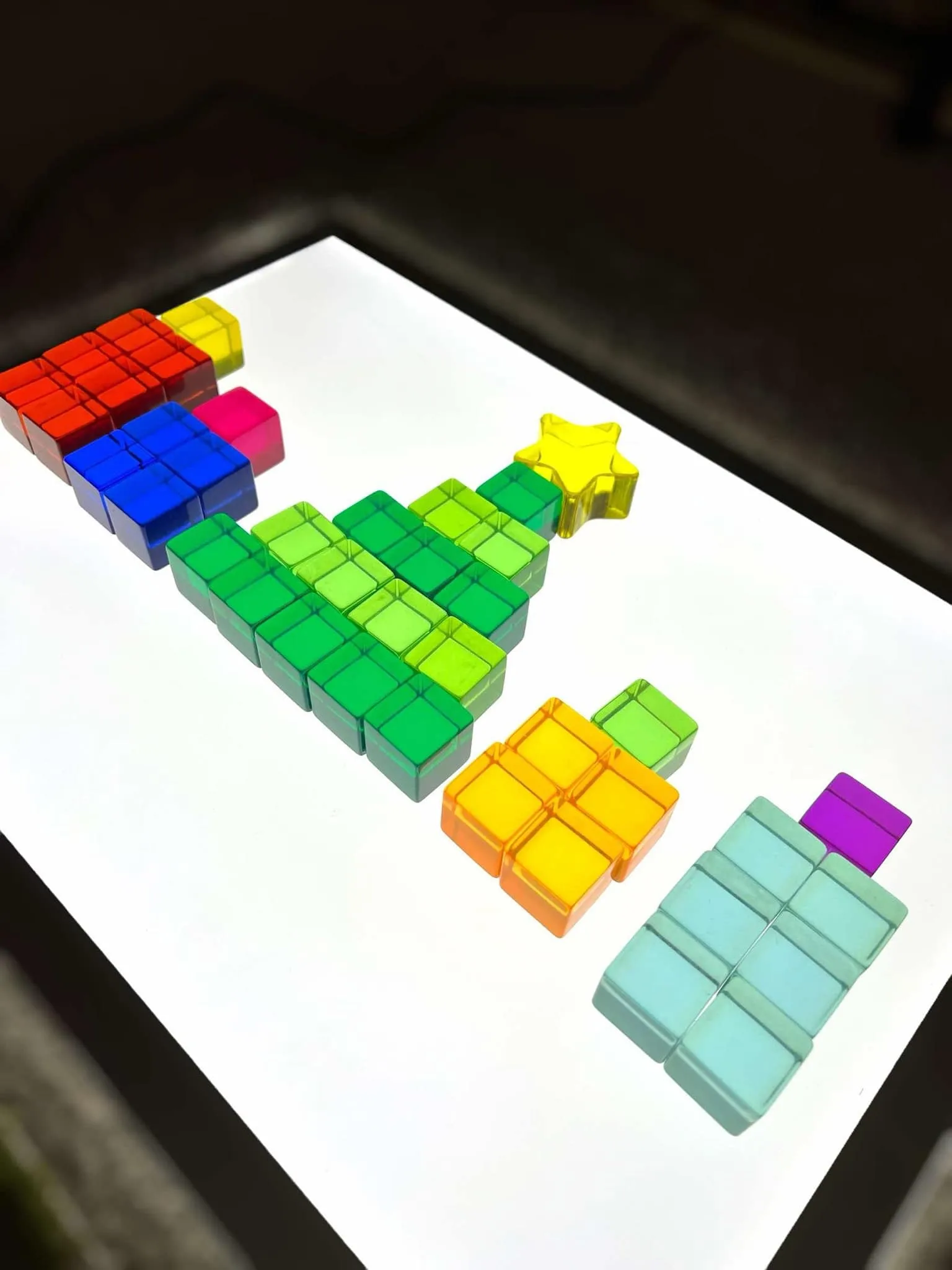 60 Pcs Rainbow Translucent Lucite Cubes Set with Storage Tray