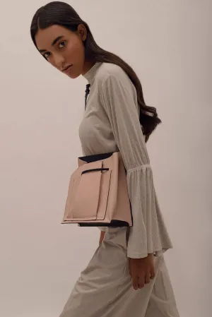 Close Bag - Peachy Nude - Black