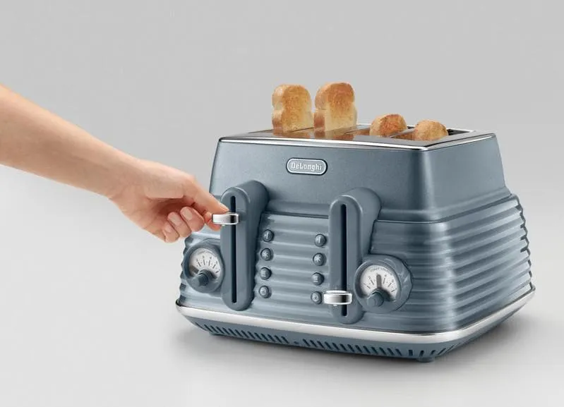 De'Longhi Scolpito 4 Slice Toaster
