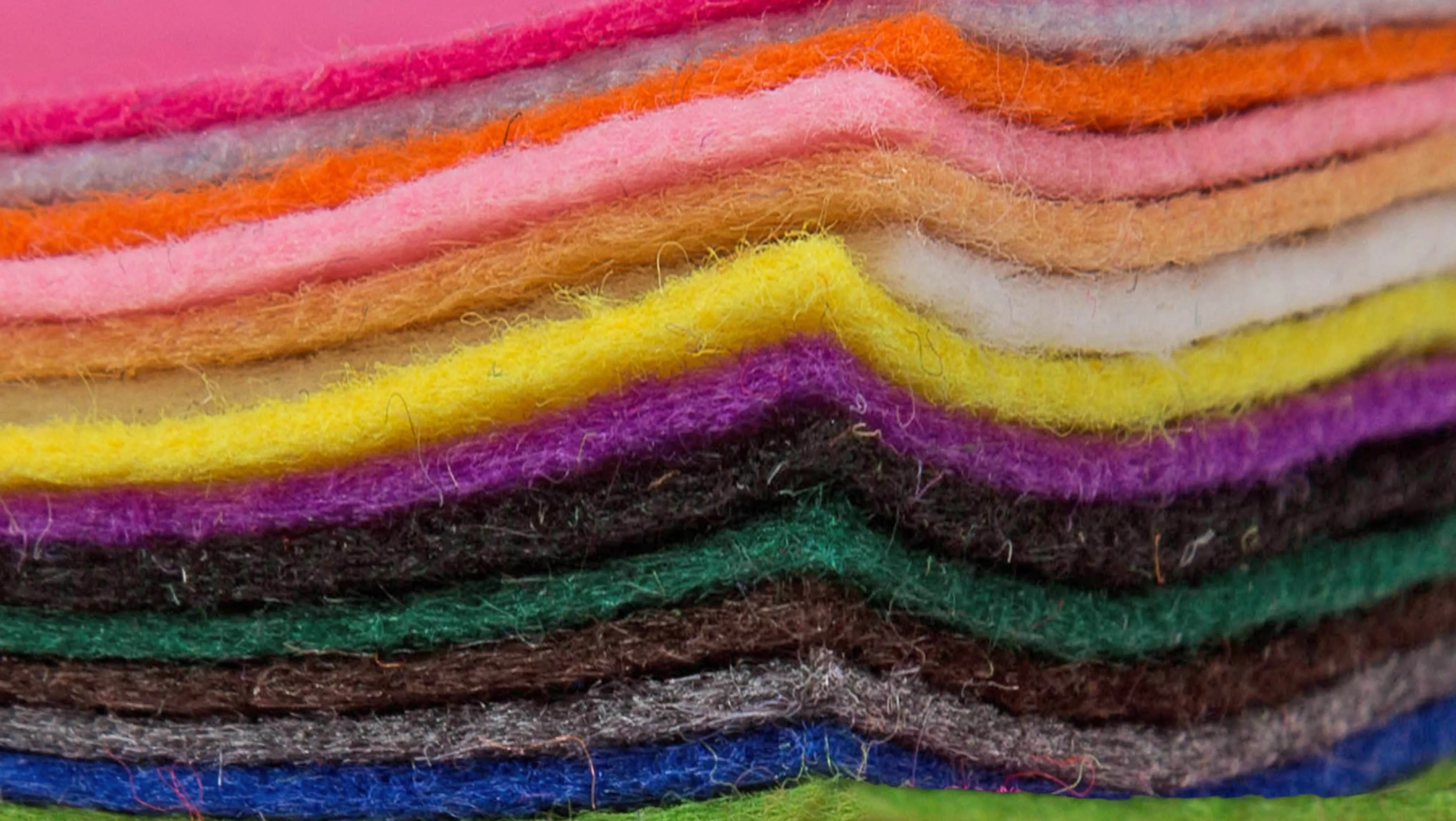 Edukit Acrylic Felt Pack of 15 A4 sheets - 15 assorted colours