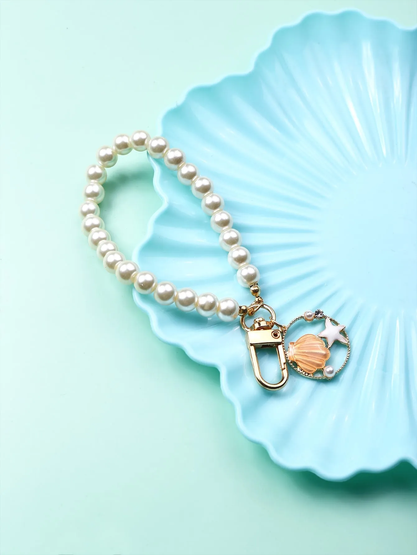 Faux Pearl & Shell Decor Bag Charm