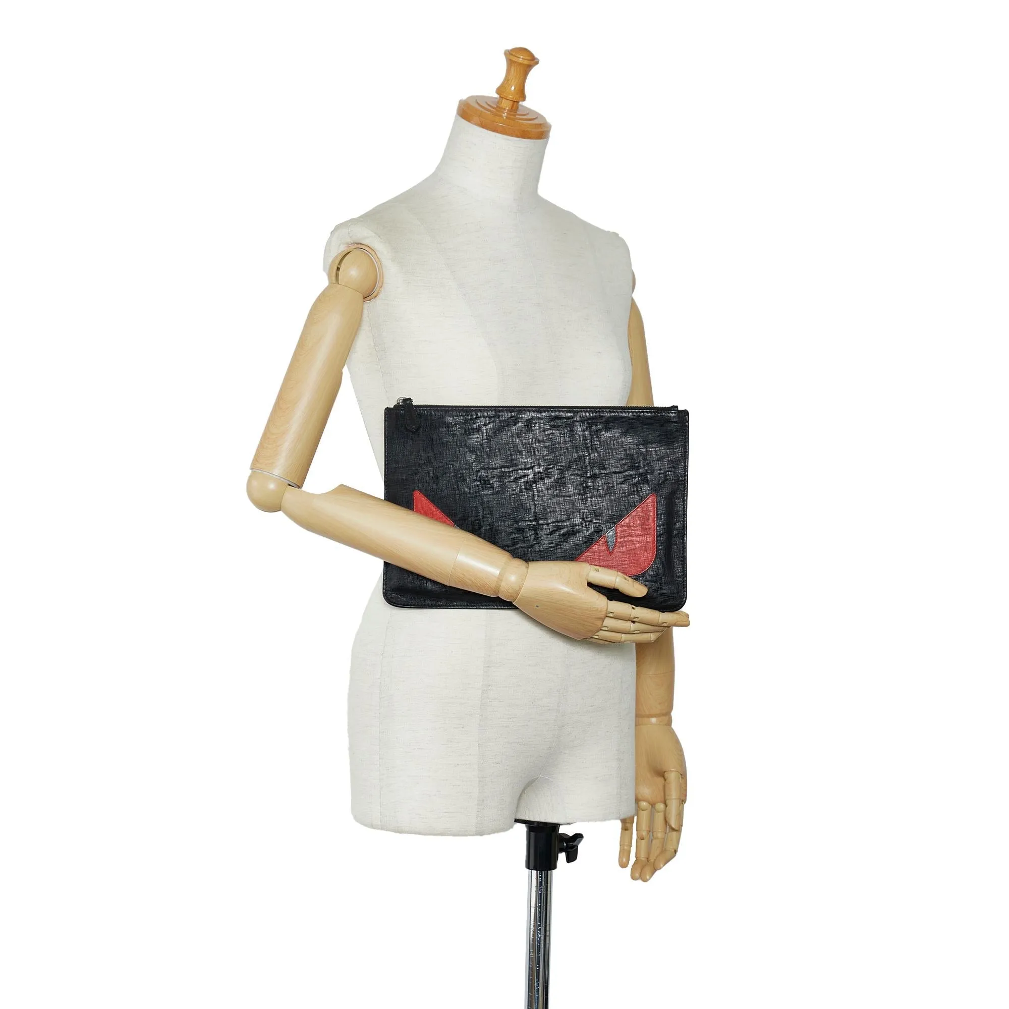 Fendi Monster Clutch Bag (SHG-JLyY9X)