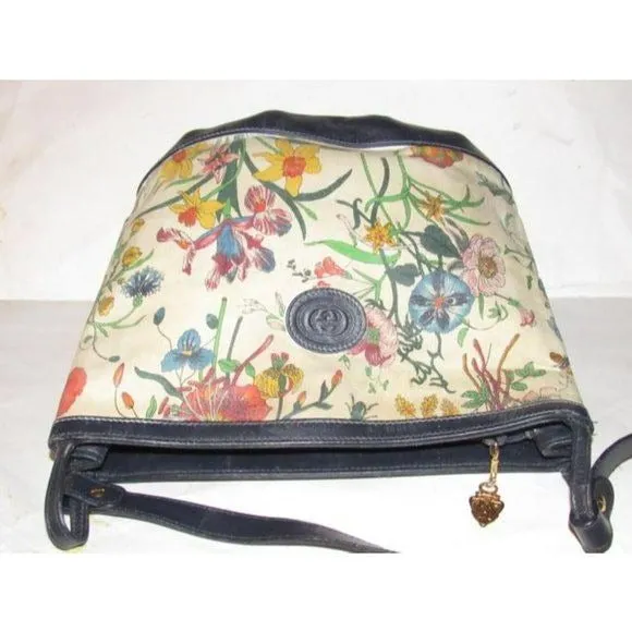 GUCCI Vintage Garden Souvenir Floral Design Canvas
