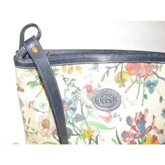 GUCCI Vintage Garden Souvenir Floral Design Canvas