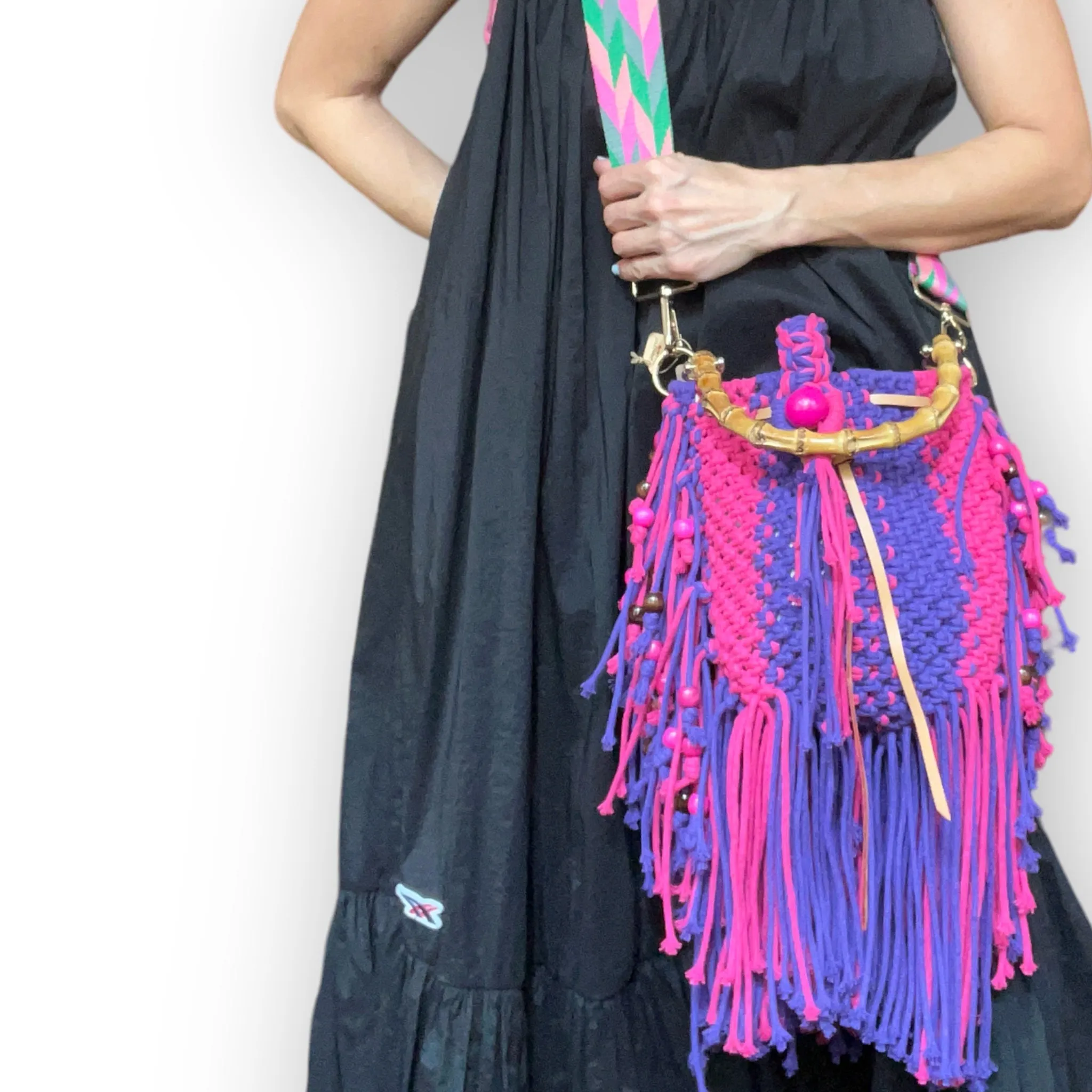 Kiera - Handwoven macrame bucket bag