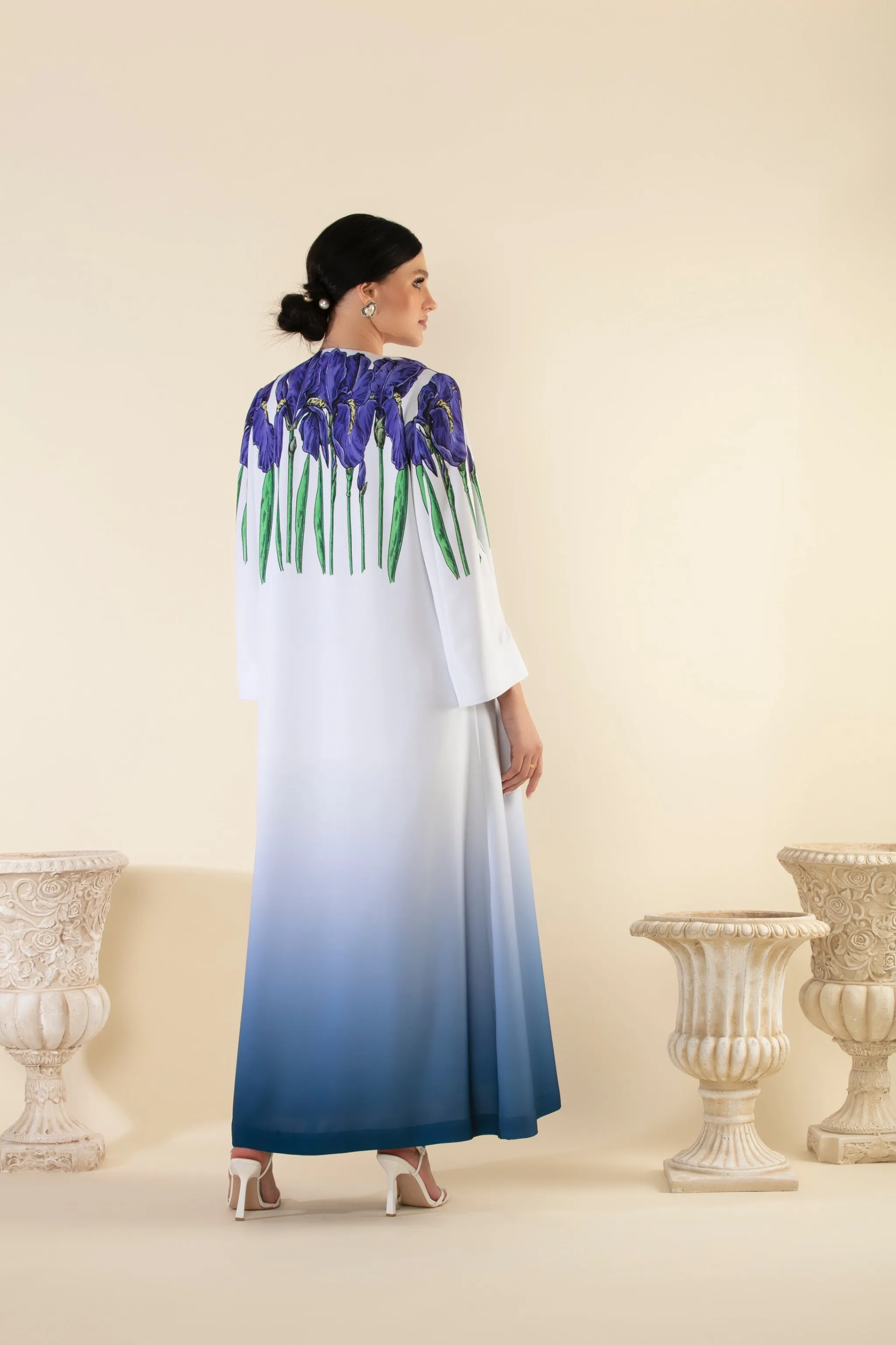 LAND OF TULIPS IN DEGRADÉ BLUE - RTW