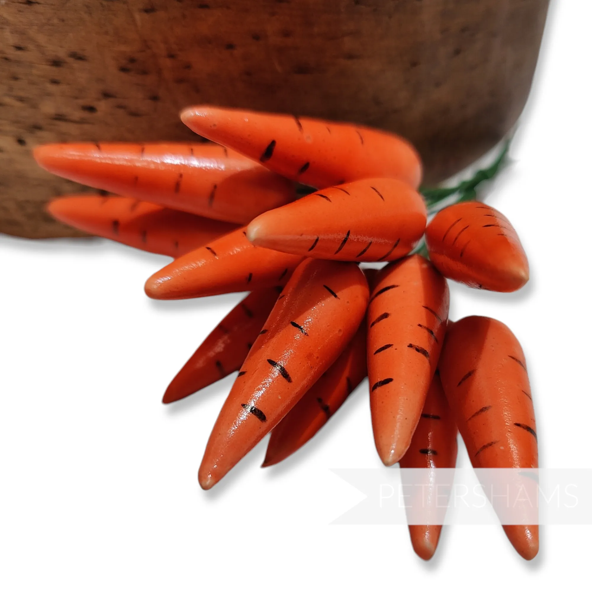 'Lucas' Vintage Miniature Carrots - 12 Stems
