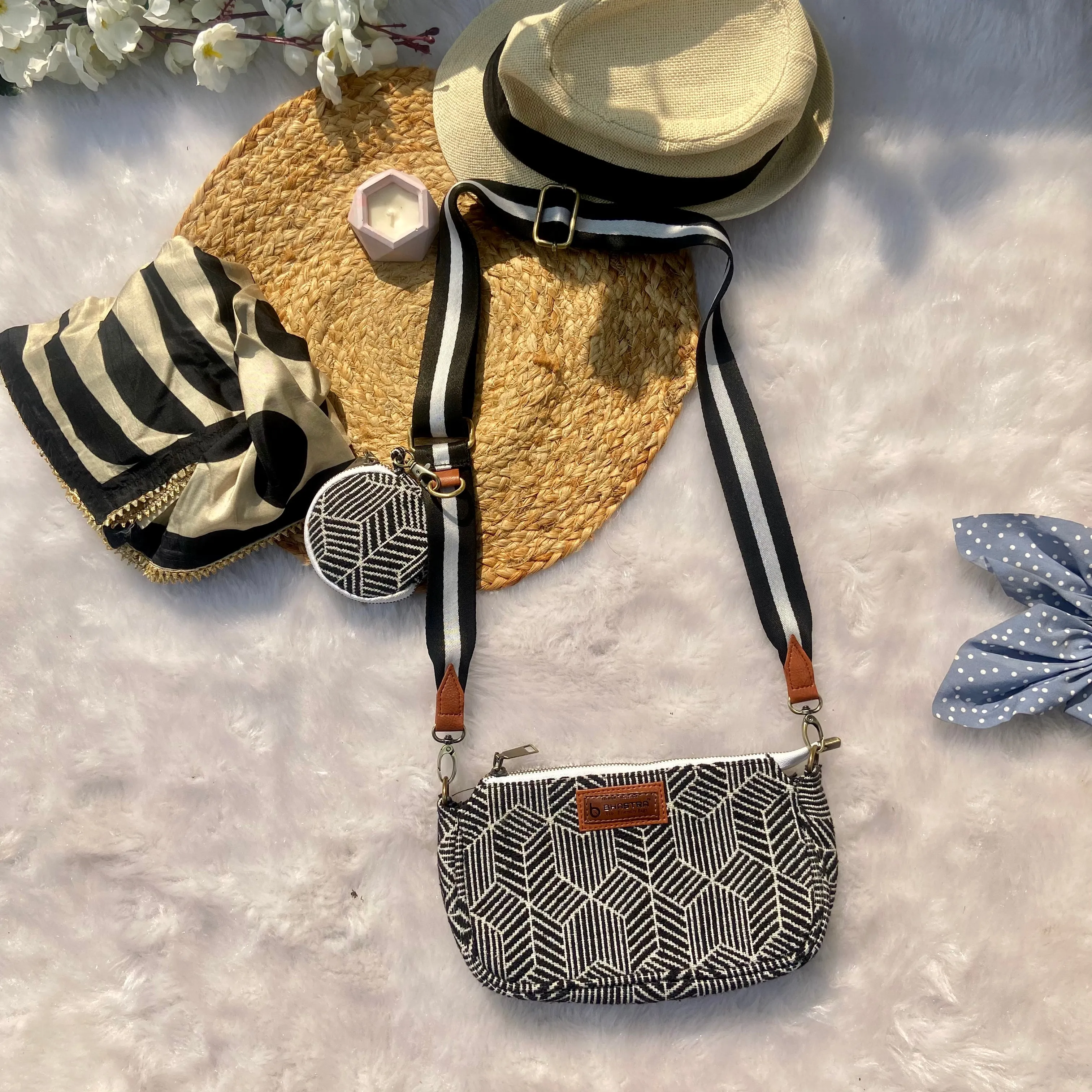 Mono Miraj 3 in 1 Cross body bag
