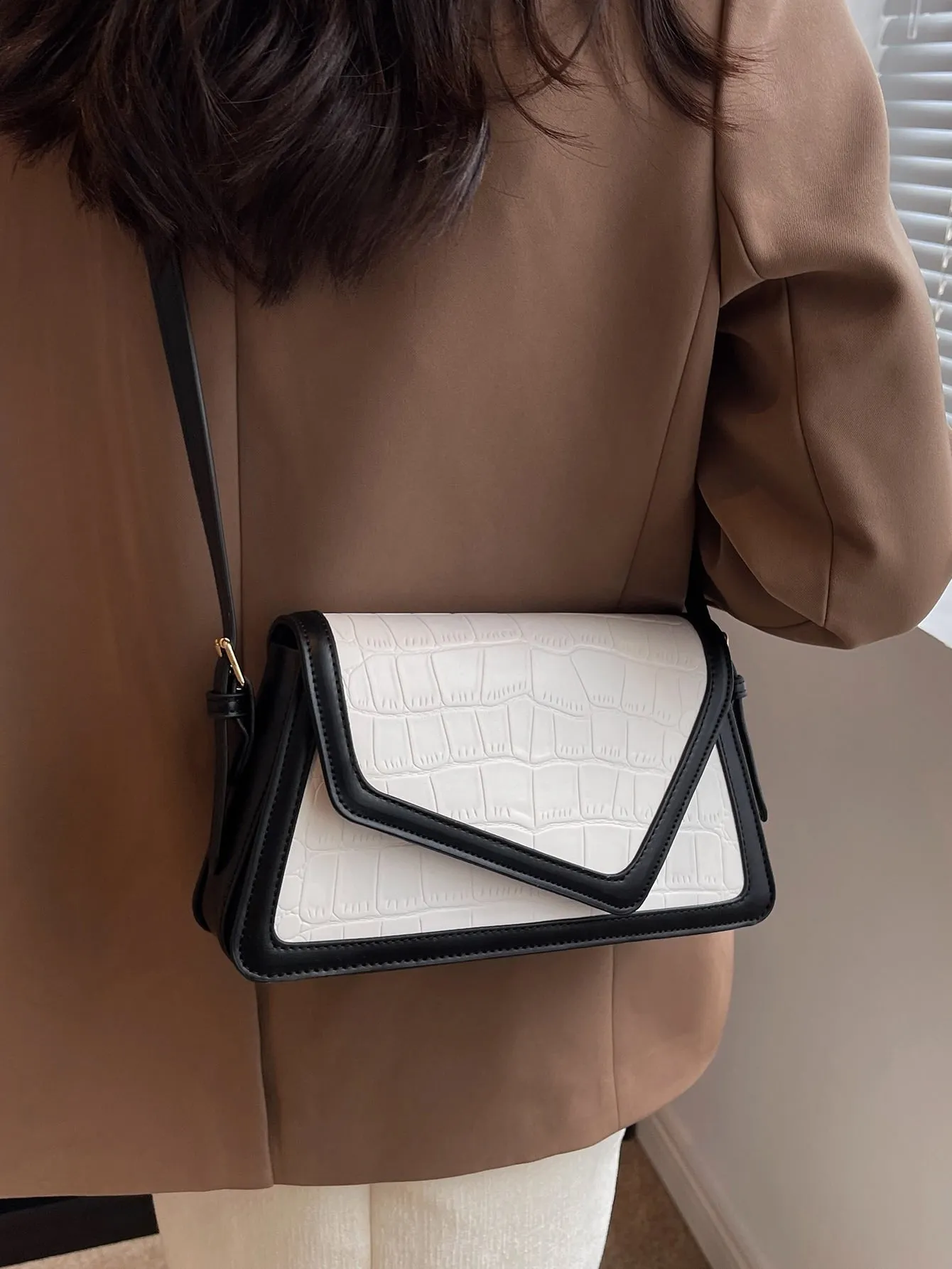 Multicolored Crocodile Pattern Single Shoulder Bag