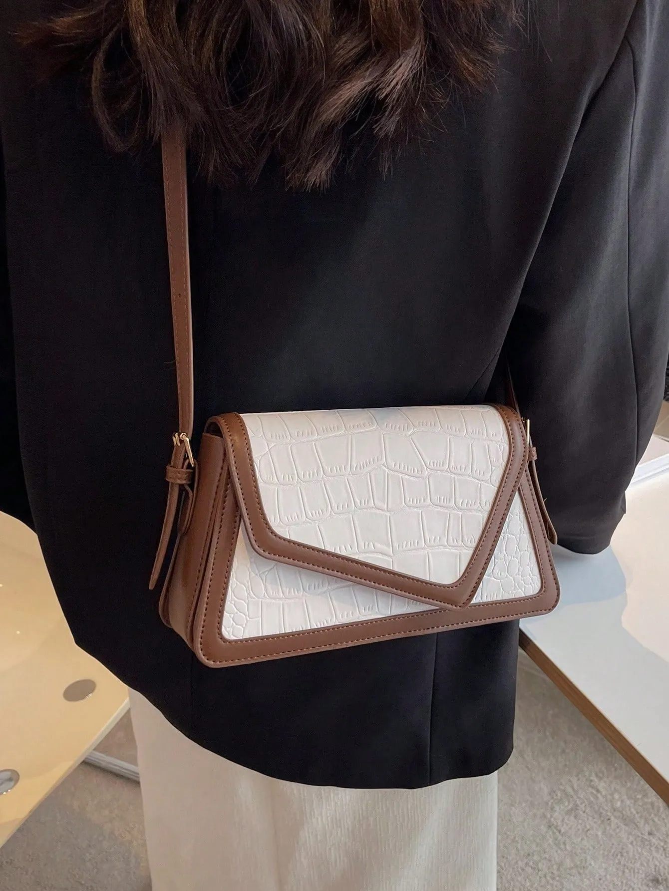 Multicolored Crocodile Pattern Single Shoulder Bag