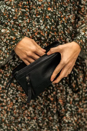 Riga Crossbody