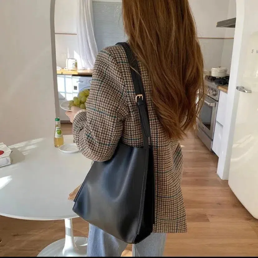 Selene – Elegant everyday style – Shoulder bag