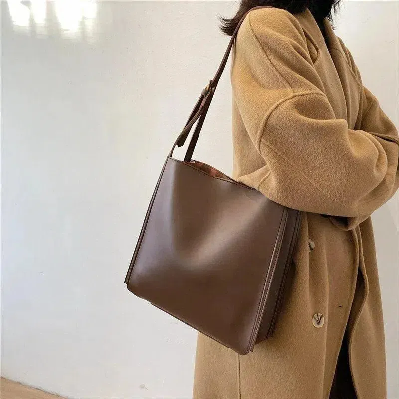 Selene – Elegant everyday style – Shoulder bag