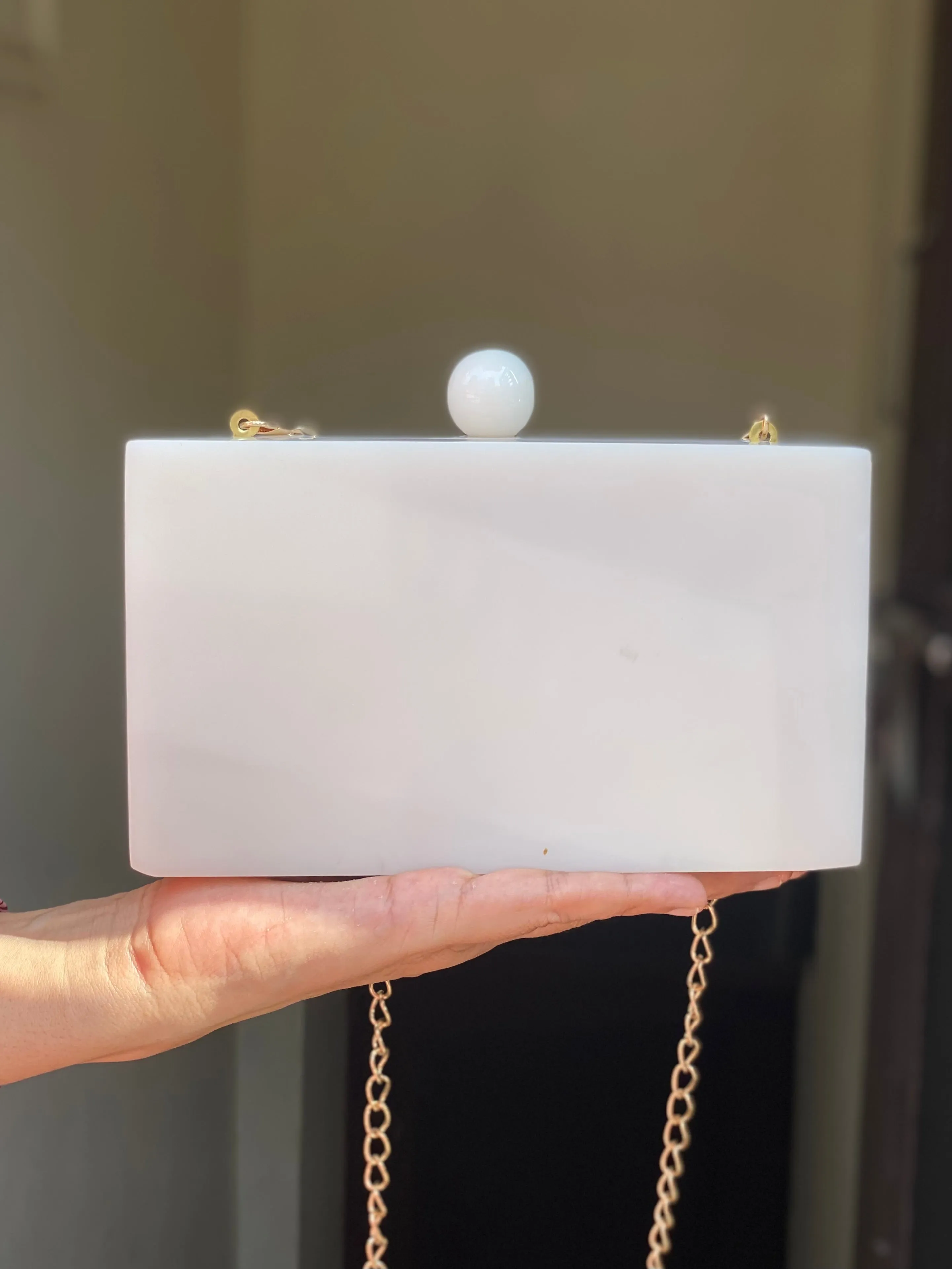 Serene Clutch
