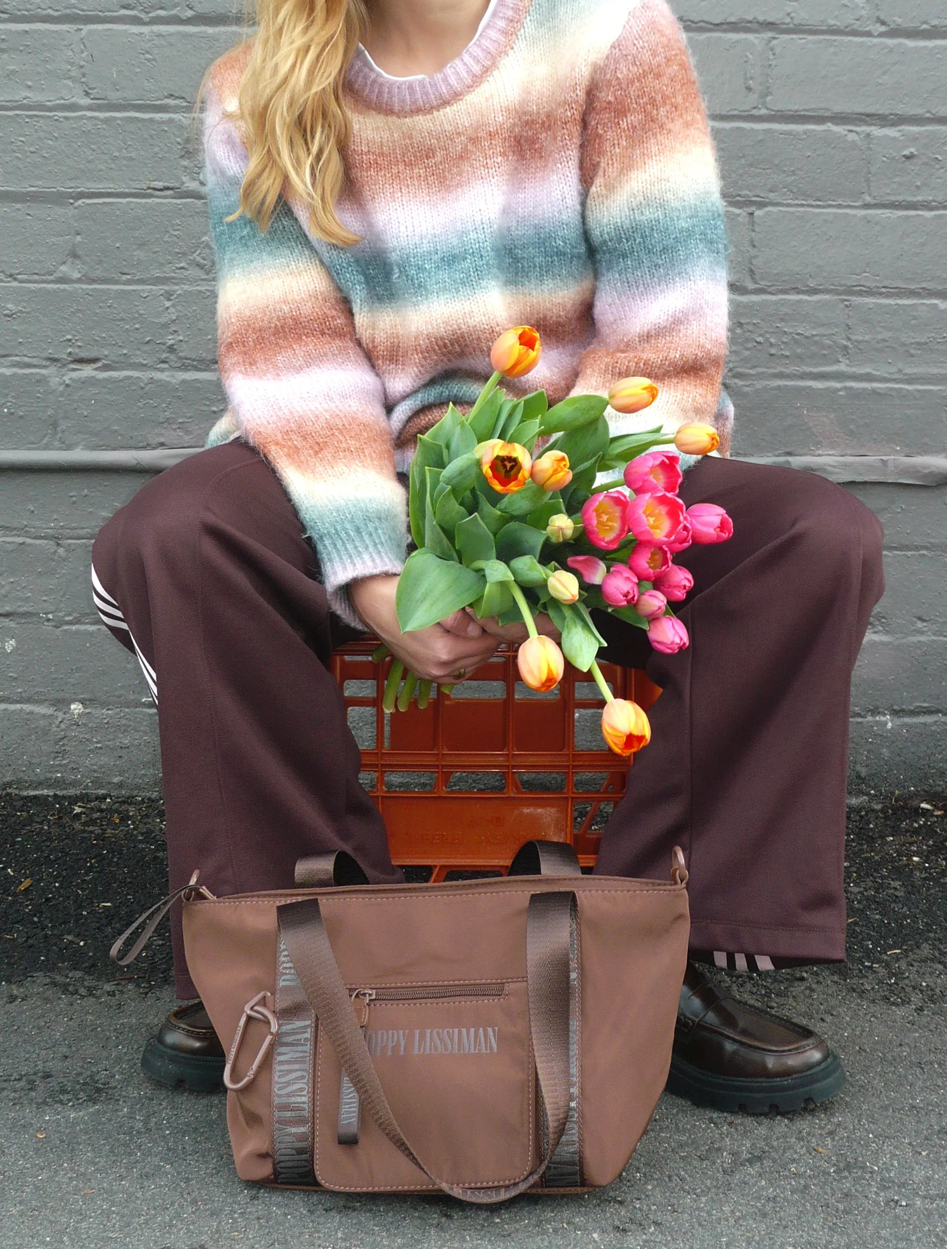 Skutty Flap Small Tote - Choc