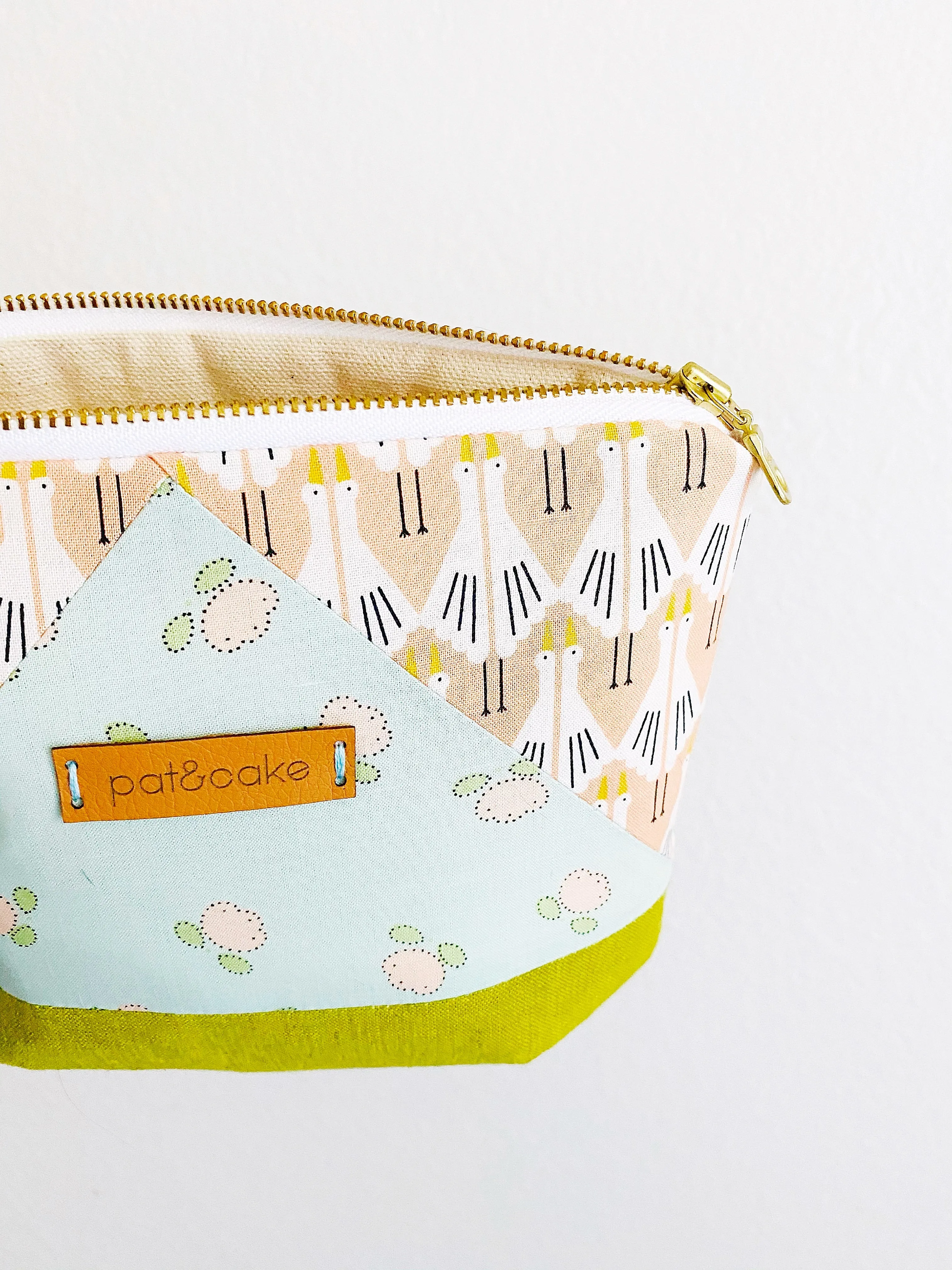 Small Tri-Color Bucket Pouch