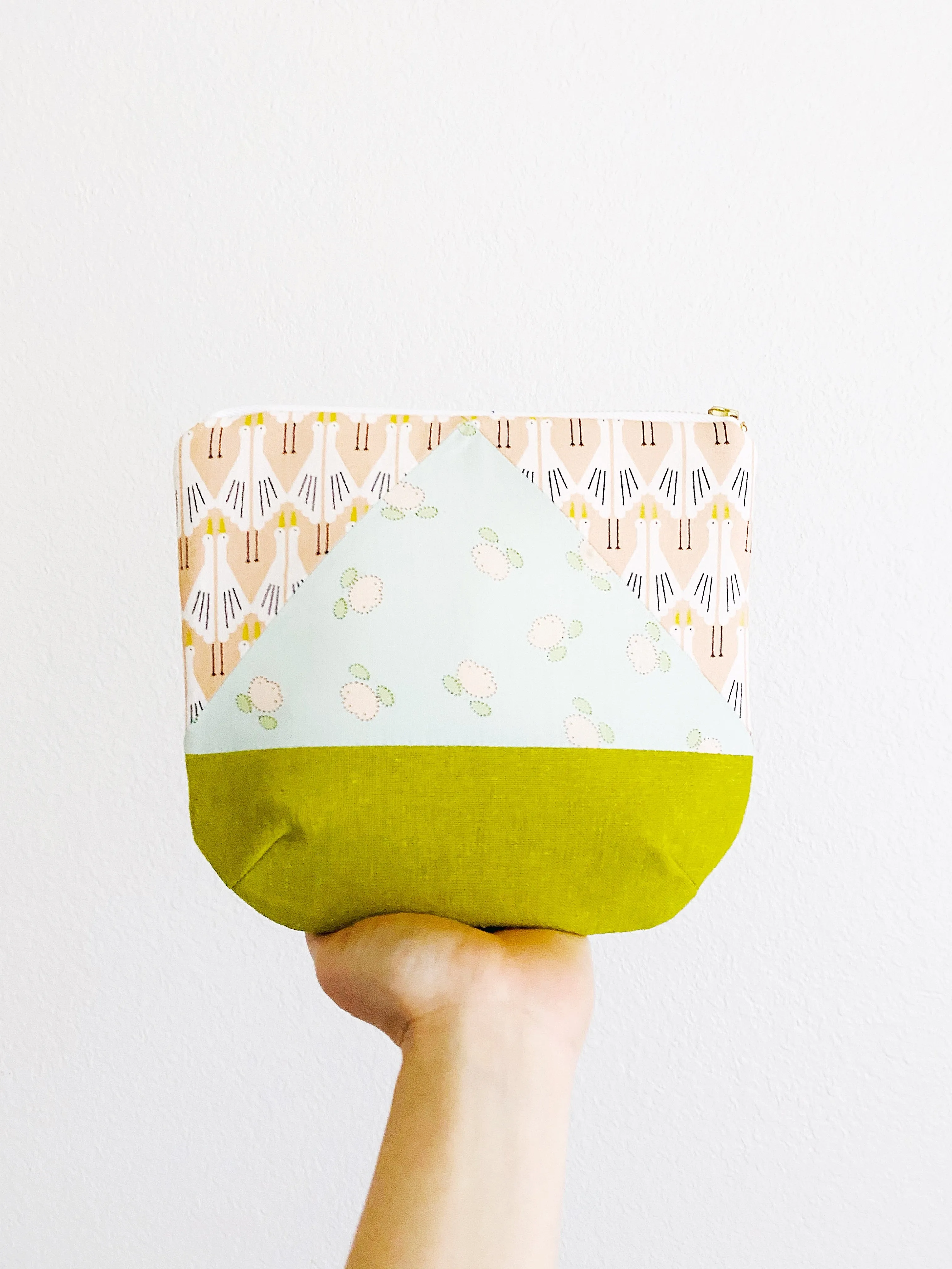 Small Tri-Color Bucket Pouch