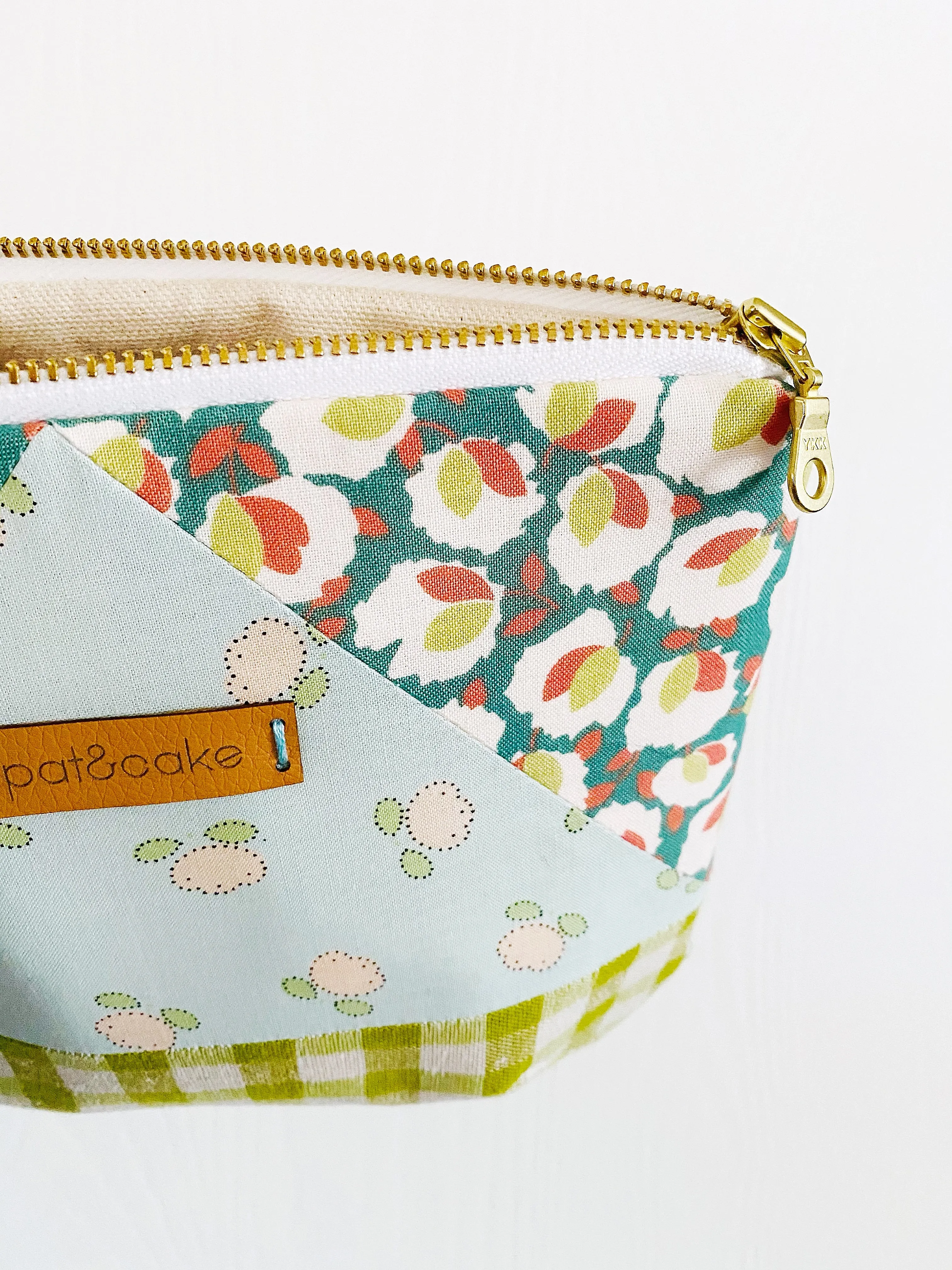 Small Tri-Color Bucket Pouch