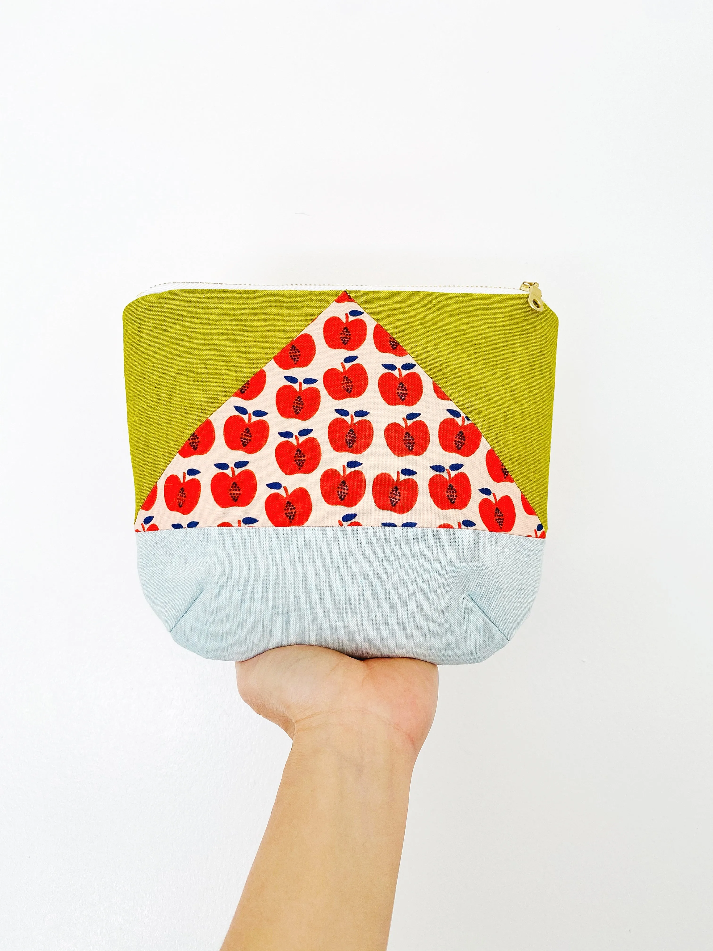 Small Tri-Color Bucket Pouch