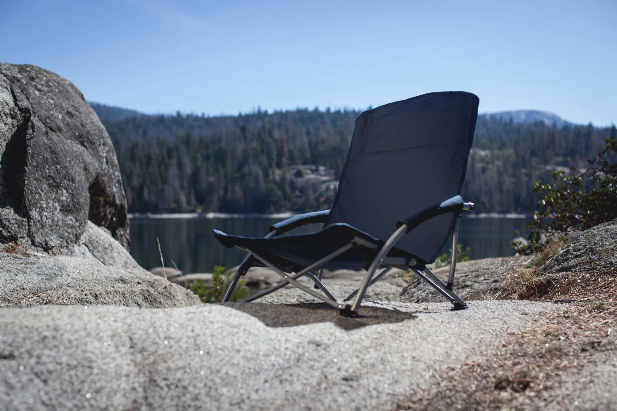 Texas Rangers - Tranquility Beach Chair with Carry Bag