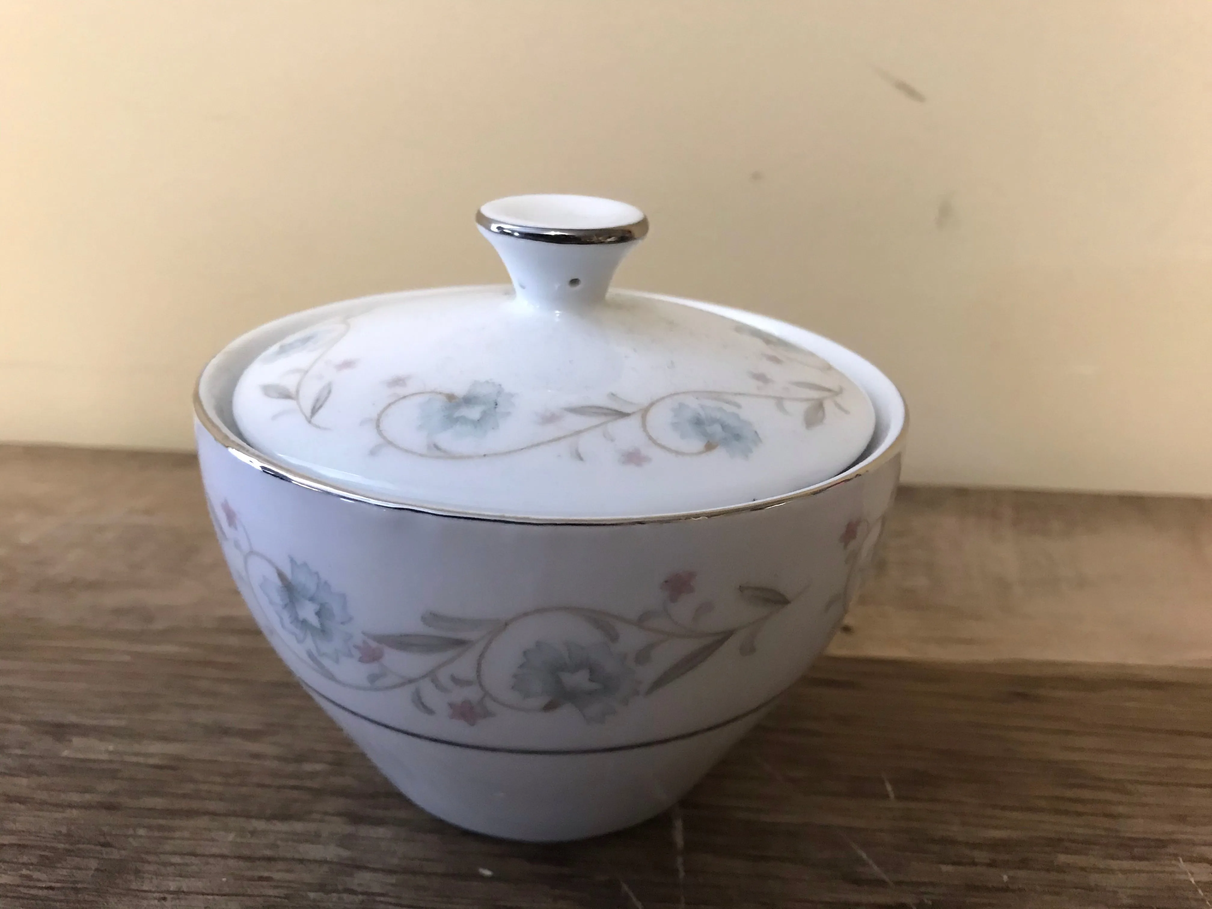 (V) Vintage ENGLISH GARDEN Fine China Japan #1221 Retired Variety of Pieces