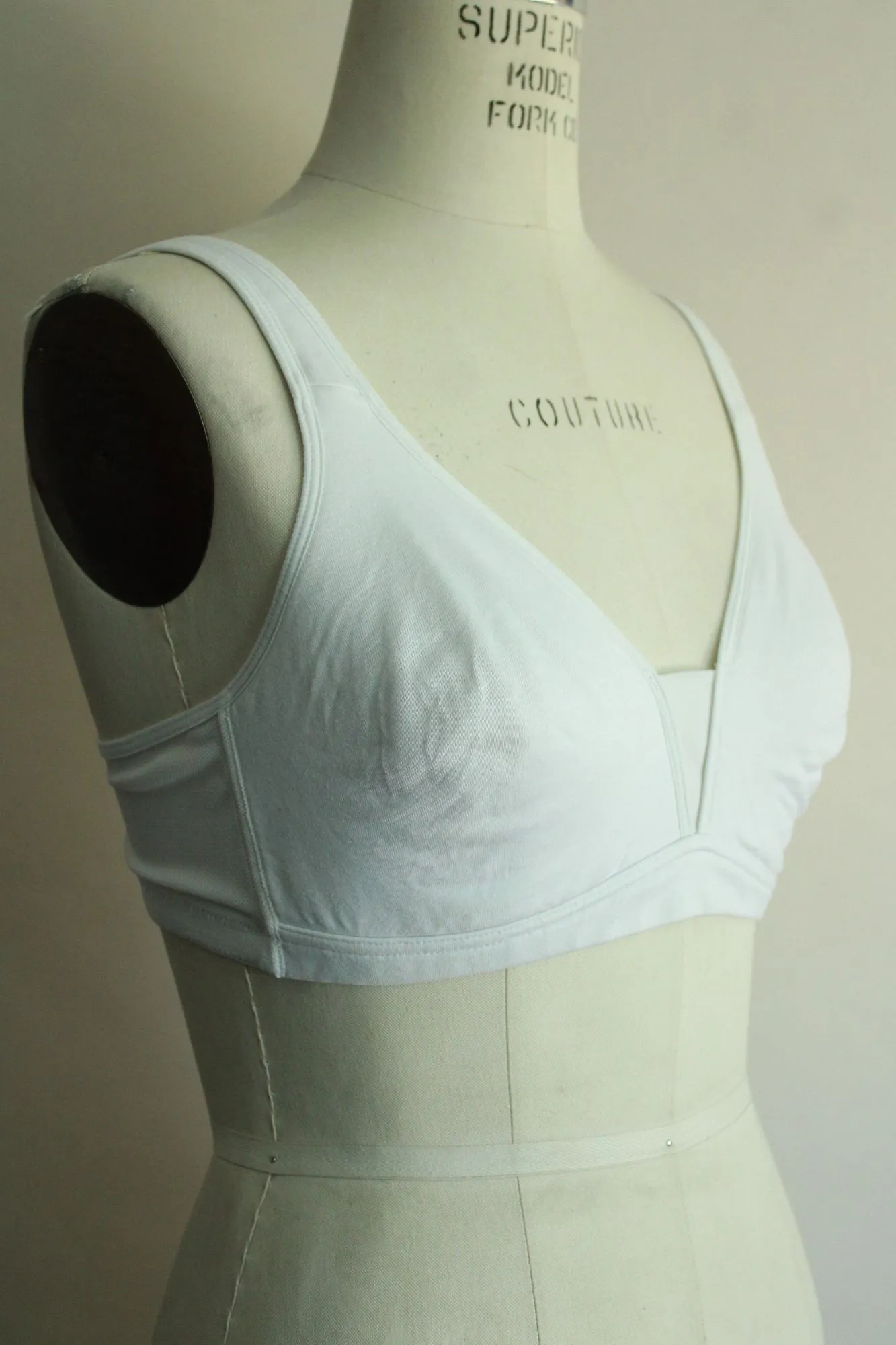 Vintage 1980s 1990s Wireless Warners Bra in 38B