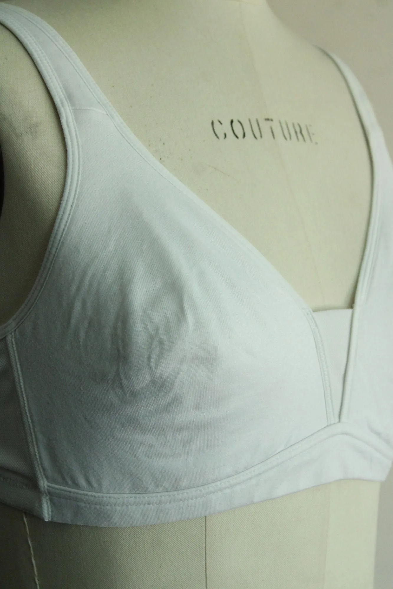 Vintage 1980s 1990s Wireless Warners Bra in 38B