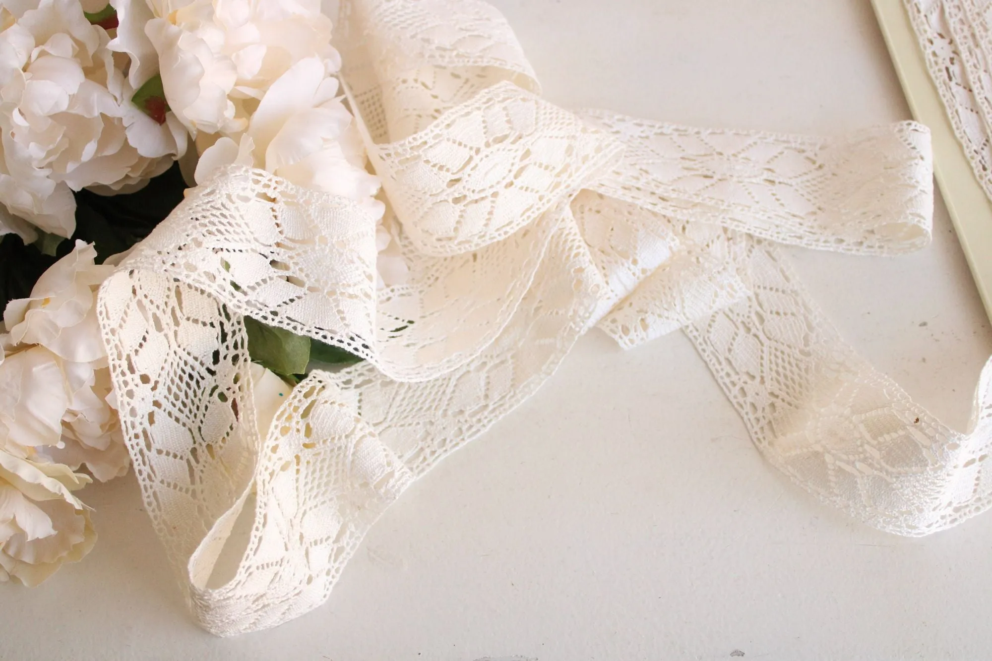 Vintage Crochet Lace Trim, Ivory Cotton 2.75" Wide, 5 Yard