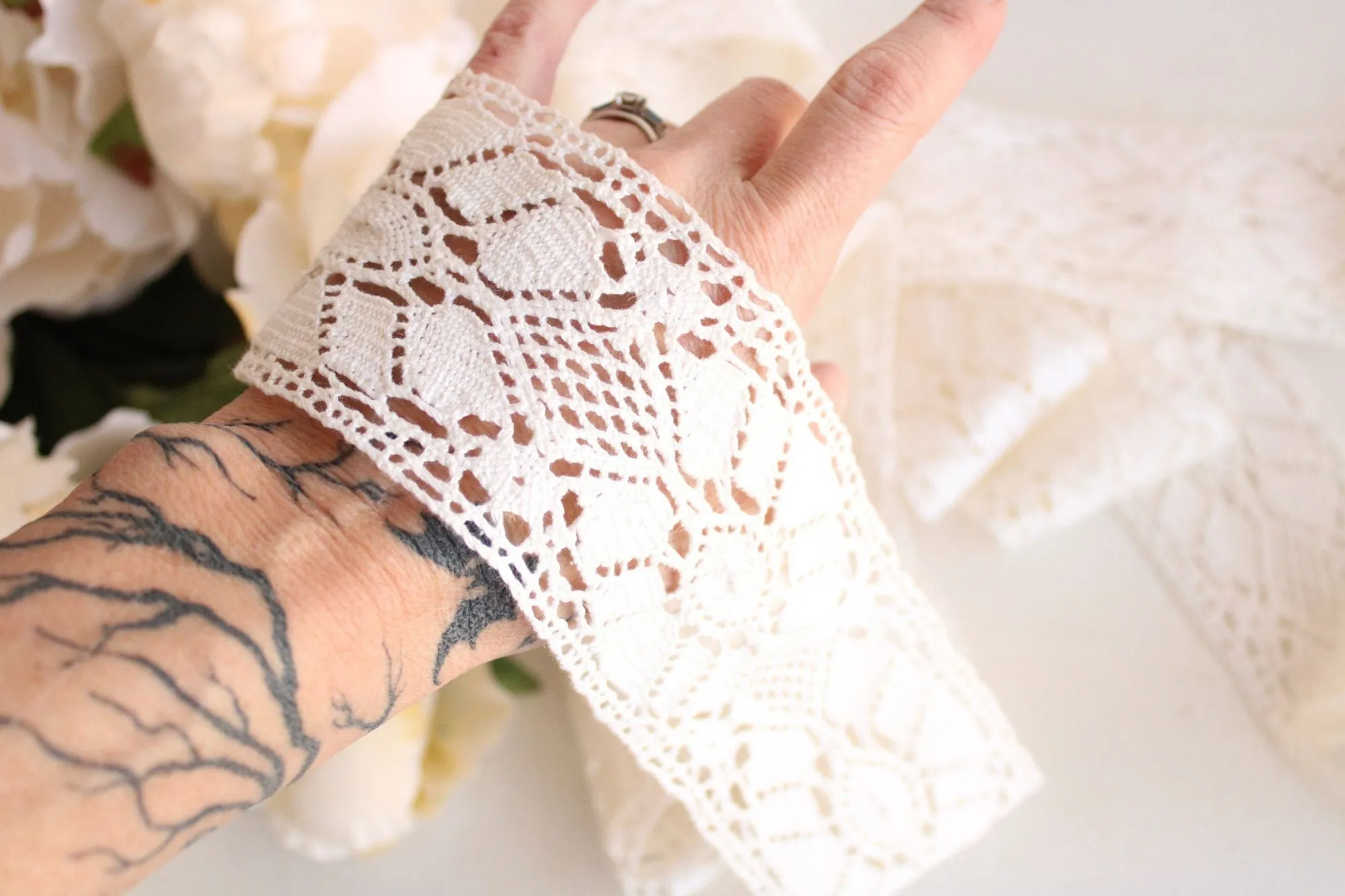 Vintage Crochet Lace Trim, Ivory Cotton 2.75" Wide, 5 Yard