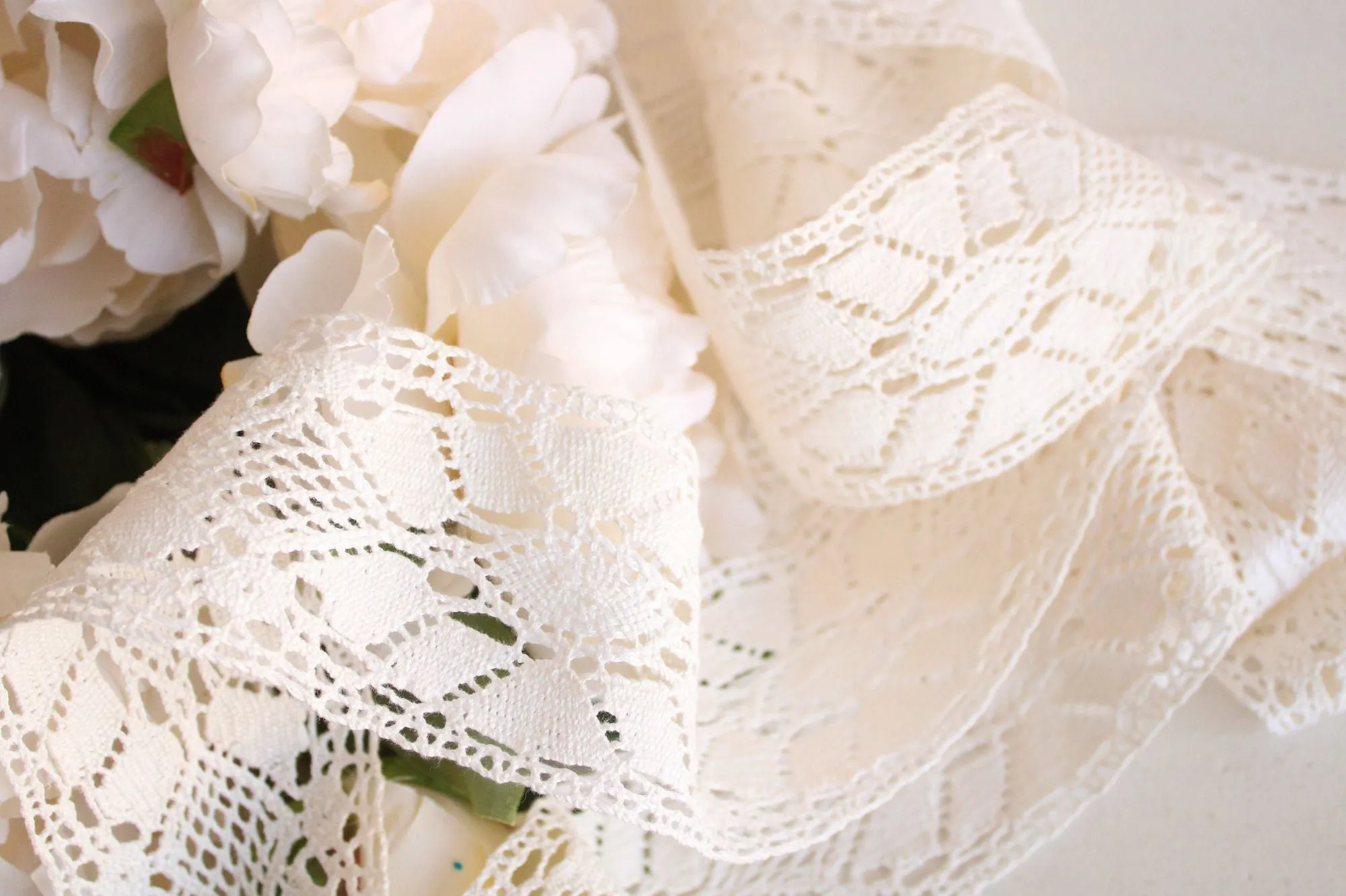 Vintage Crochet Lace Trim, Ivory Cotton 2.75" Wide, 5 Yard