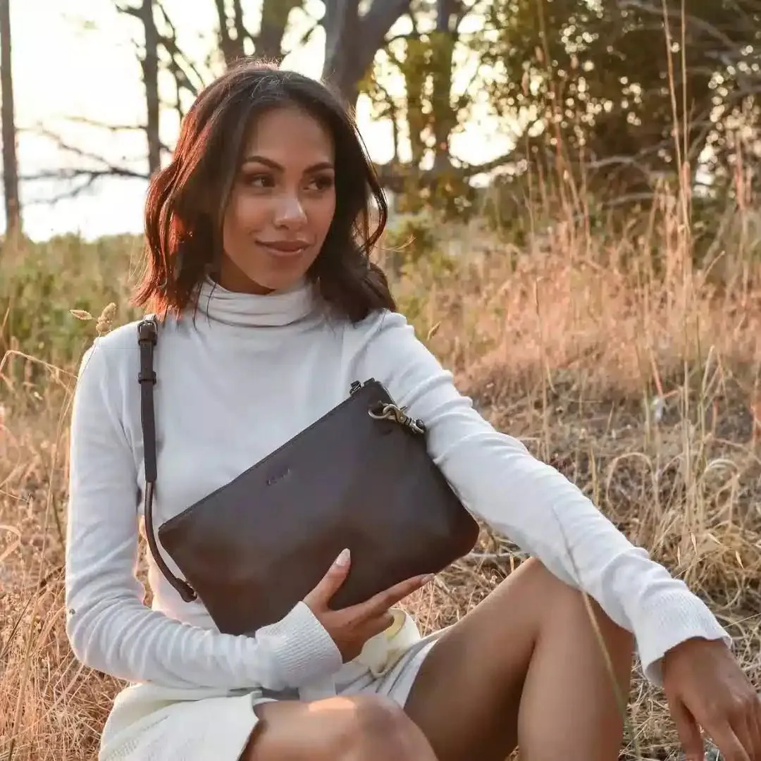 Zemp Amsterdam Sling Cross Body Bag (M) | Waxy Tan